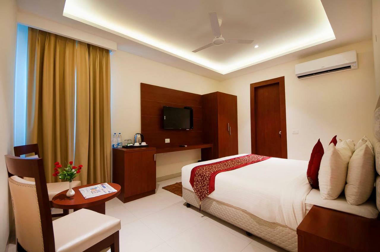 Hotel Z Suites- Delhi Igi Airport ניו דלהי מראה חיצוני תמונה